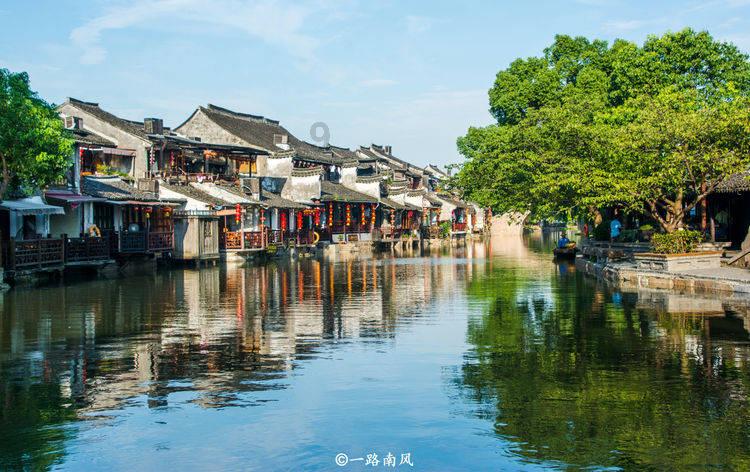 带着对群众的真情“四下基层”